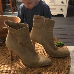 Banana Republic Bootie/boot